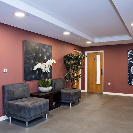 The Cedar Suite Уокинг Экстерьер фото