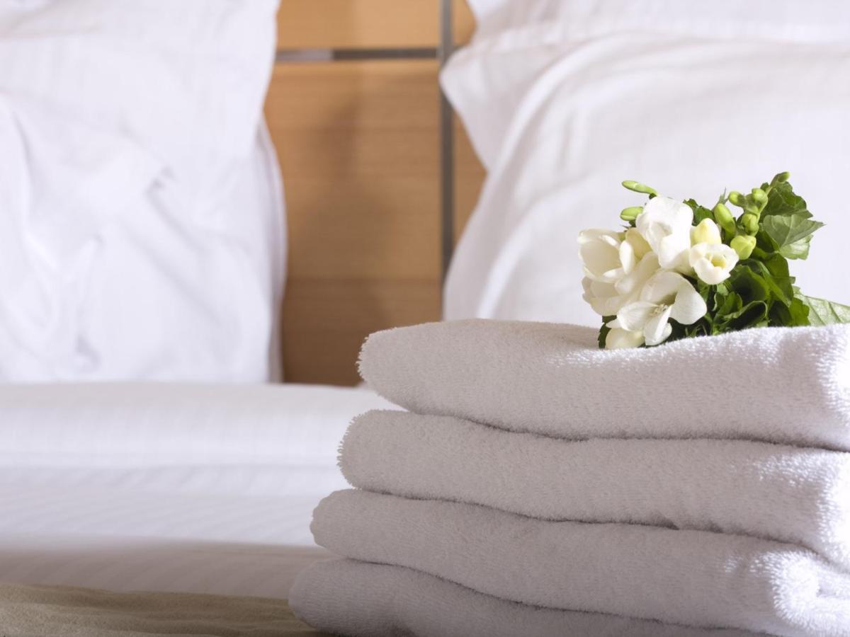 The Cedar Suite Уокинг Экстерьер фото